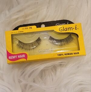 16 Pair of False Eyelashes - Black
